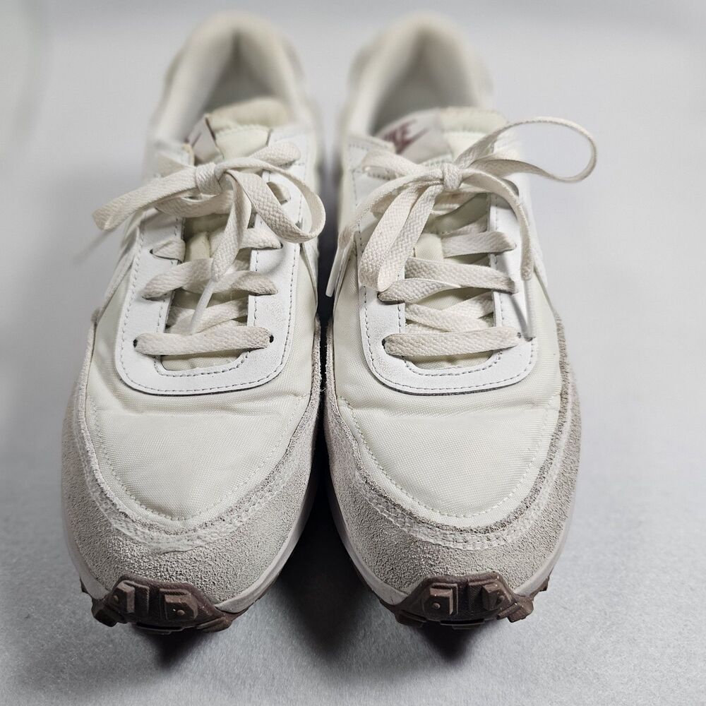 Nike Womens Waffle Debut DX2931-400 White Running Shoes Sneakers Size 10